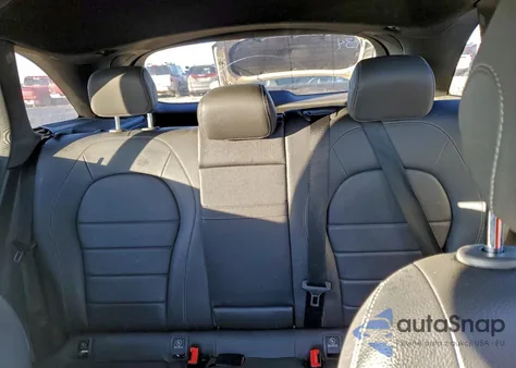 2020 Mercedes-Benz Glc 300 z USA, uszkodzony, nr VIN WDC0G8DB5LF698011